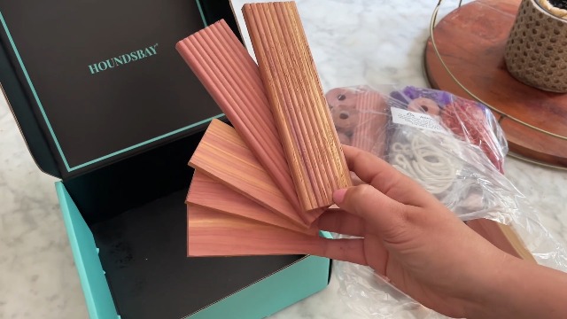 Amazon.com: Cedar Blocks for Clothes Storage, Closets and Drawers